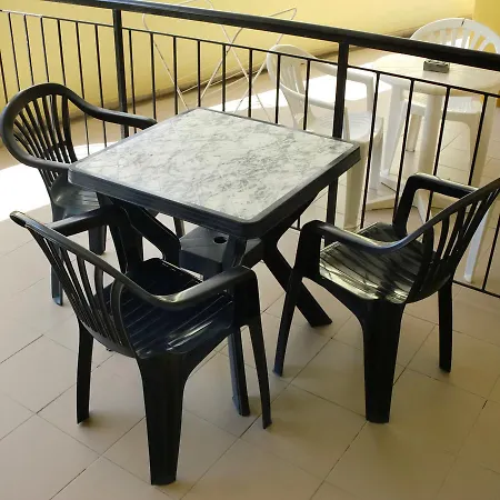 Petio شقة فندقية *